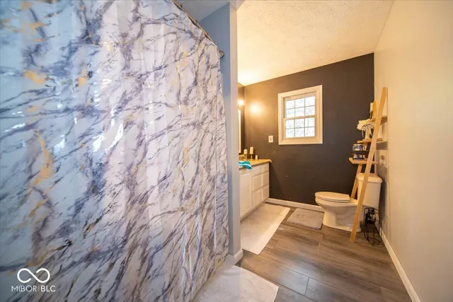 $385,000 | 222 Timber Creek Drive, Connersville, IN 47331