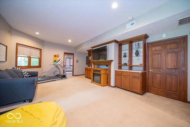 $385,000 | 222 Timber Creek Drive, Connersville, IN 47331