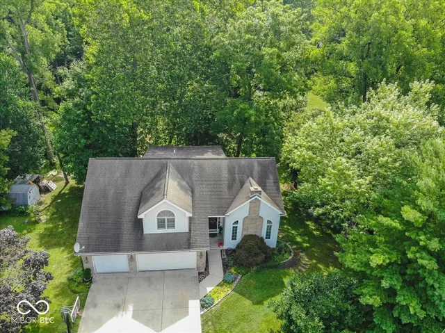 $385,000 | 222 Timber Creek Drive, Connersville, IN 47331