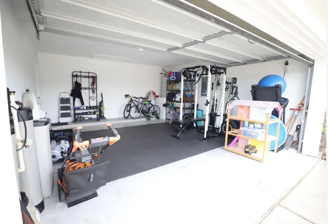 $2,000 | 4122 Brazos Brook Trail, Baytown, TX 77521