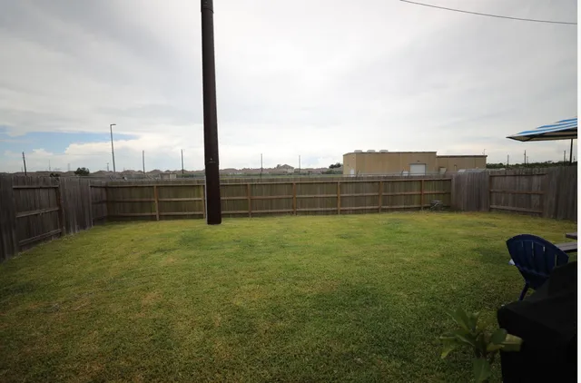 $2,000 | 4122 Brazos Brook Trail, Baytown, TX 77521