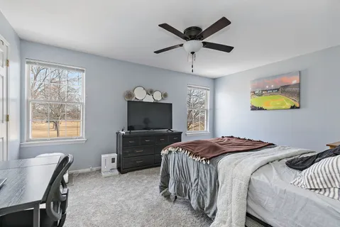 $285,000 | 2060 Muirfield Circle, Elgin, IL 60123