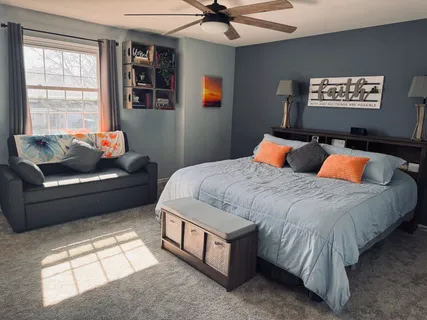 $285,000 | 2060 Muirfield Circle, Elgin, IL 60123