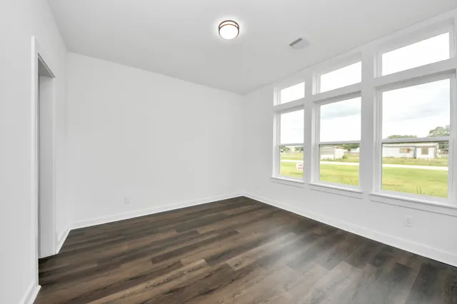 $340,000 | 7440 Avenue East, Beasley, TX 77417