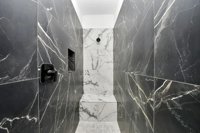 $340,000 | 7440 Avenue East, Beasley, TX 77417