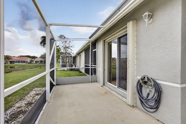 $335,000 | 8437 Logia Circle, Boynton Beach, FL 33472