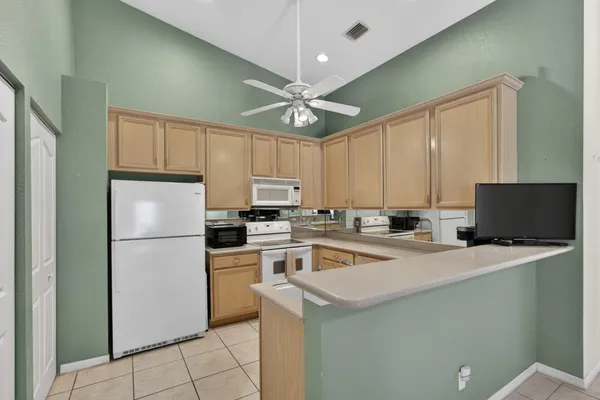 $335,000 | 8437 Logia Circle, Boynton Beach, FL 33472