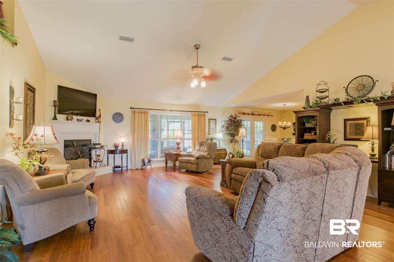 319 Manchester Lane Foley, AL 36535 - Photo 9 of 33