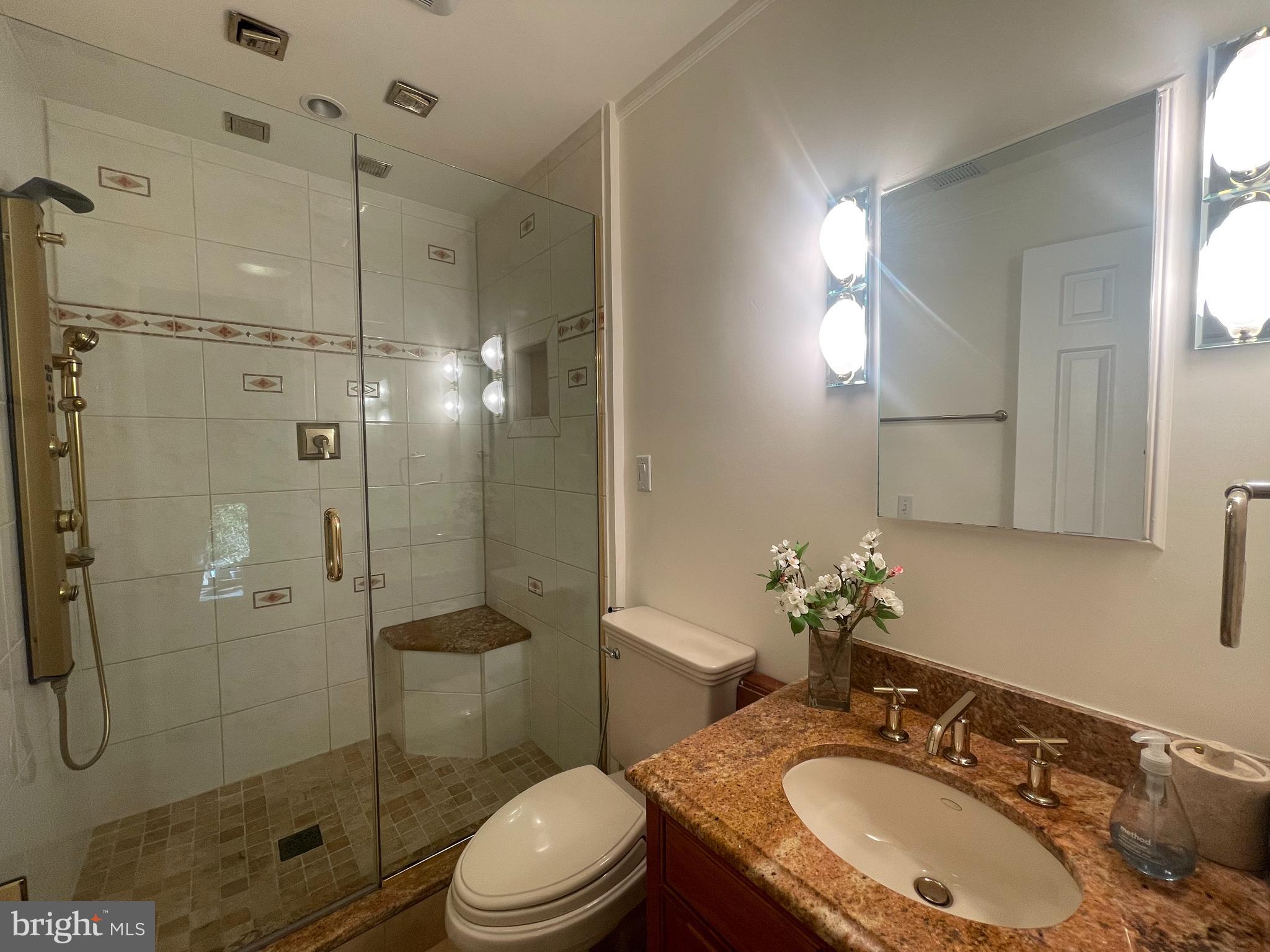 8526 Raglan Road Vienna, VA 22182 - Photo 2 of 8