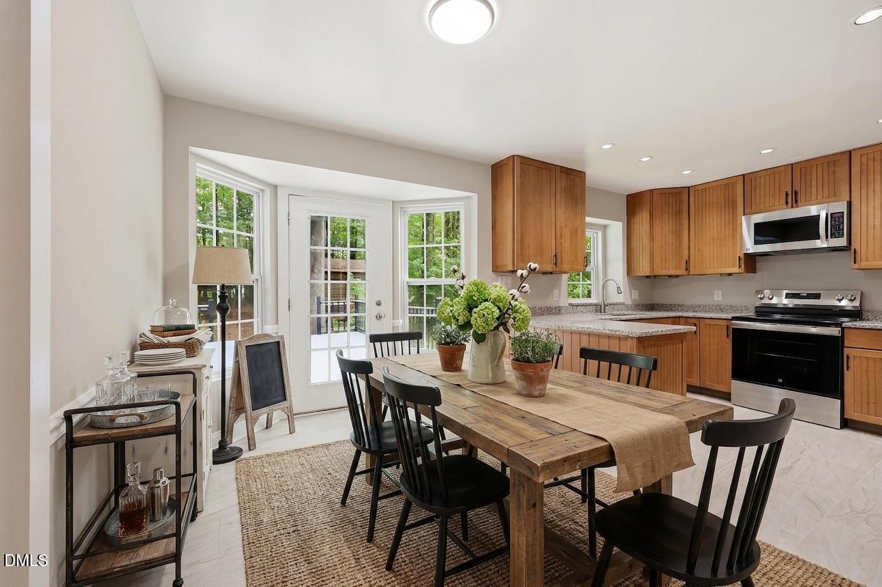 9812 Gralyn Road Raleigh, NC 27613 - Photo 9 of 39