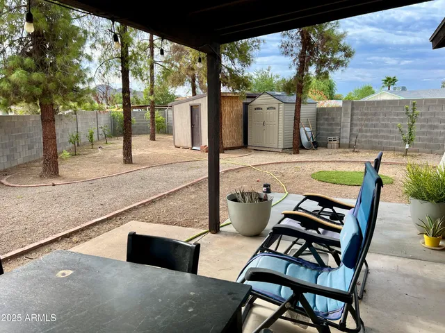 a view of outdoor space yard and patio