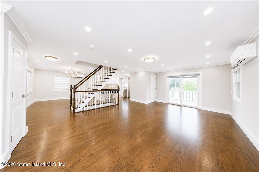 41 Ridge Avenue Staten Island, NY 10304 - Photo 10 of 45 GetMedia (9)