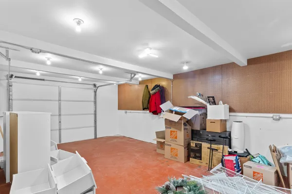 $2,400 | 4814 North Kentucky Avenue, Unit 2, Chicago, IL 60630