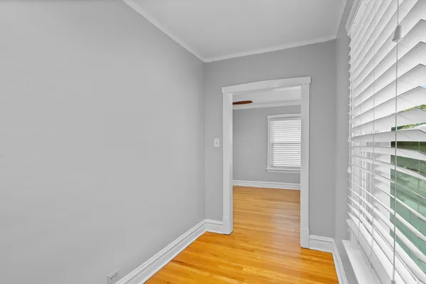 $2,400 | 4814 North Kentucky Avenue, Unit 2, Chicago, IL 60630