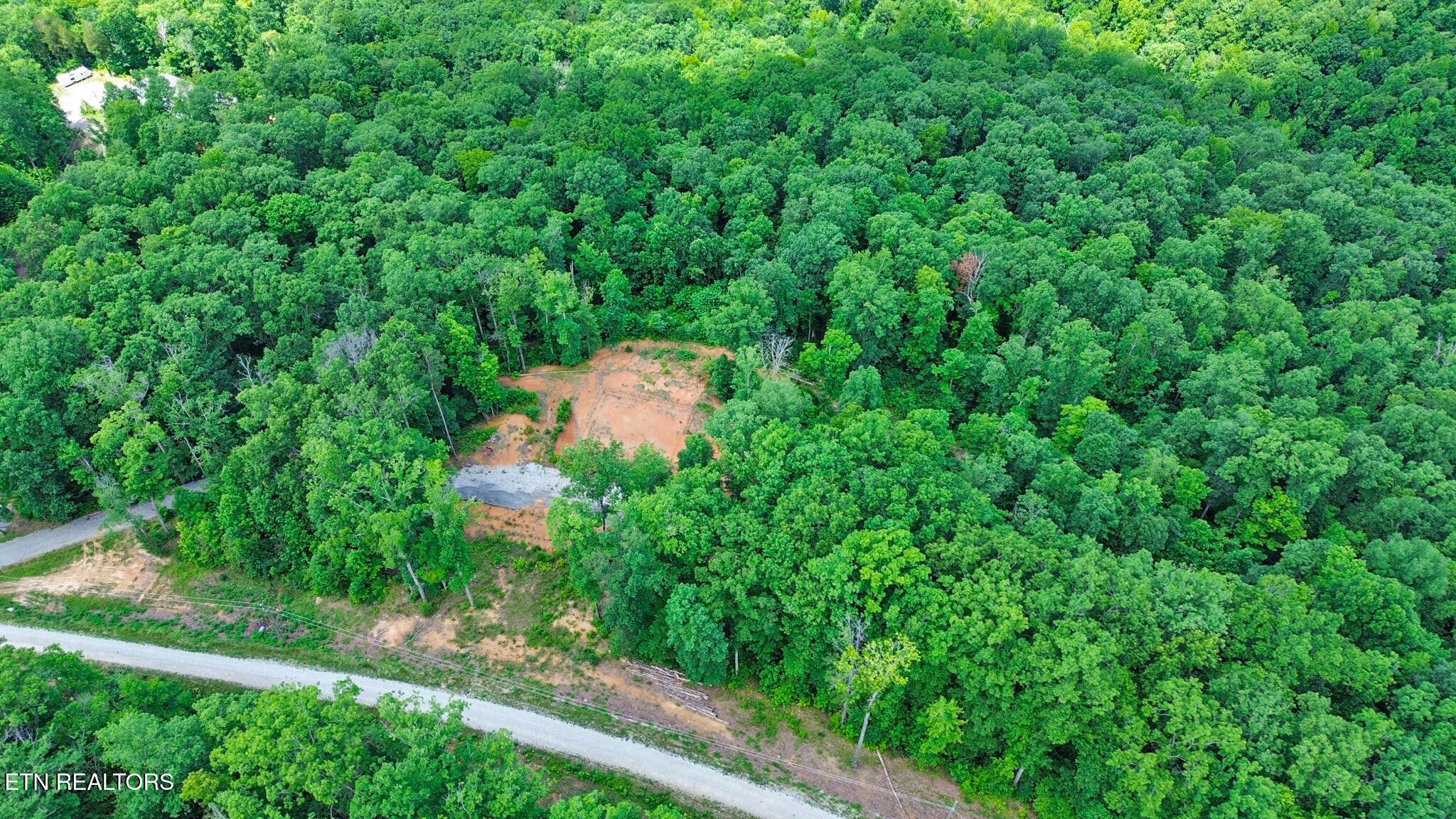 1133 Tomahawk Road Jamestown, TN 38556 - Photo 8 of 22 Gallery Image 8
