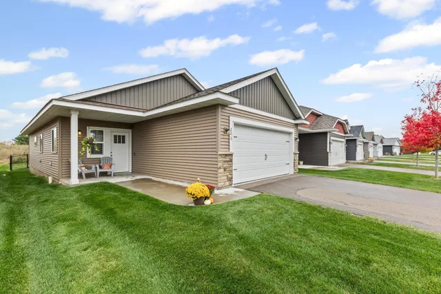 $295,000 | 713 Cherrywood Lane Northeast, Isanti, MN 55040