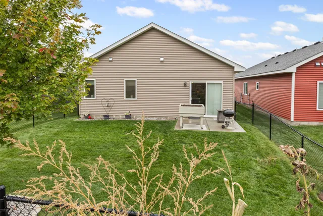 $295,000 | 713 Cherrywood Lane Northeast, Isanti, MN 55040