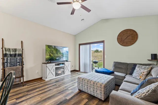 $295,000 | 713 Cherrywood Lane Northeast, Isanti, MN 55040