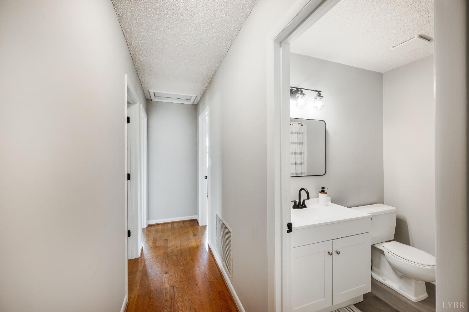 184 Crestview Drive Rustburg, VA 24588 - Photo 21 of 68