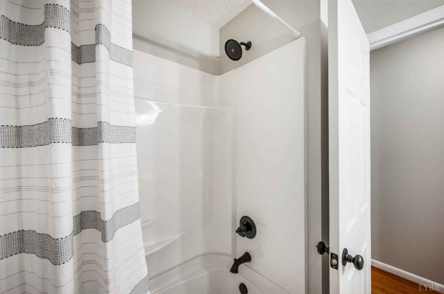 184 Crestview Drive Rustburg, VA 24588 - Photo 24 of 68