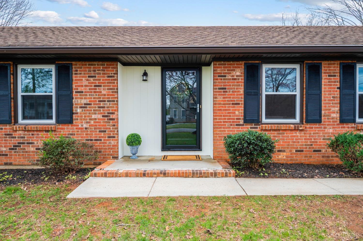 184 Crestview Drive Rustburg, VA 24588 - Photo 4 of 68