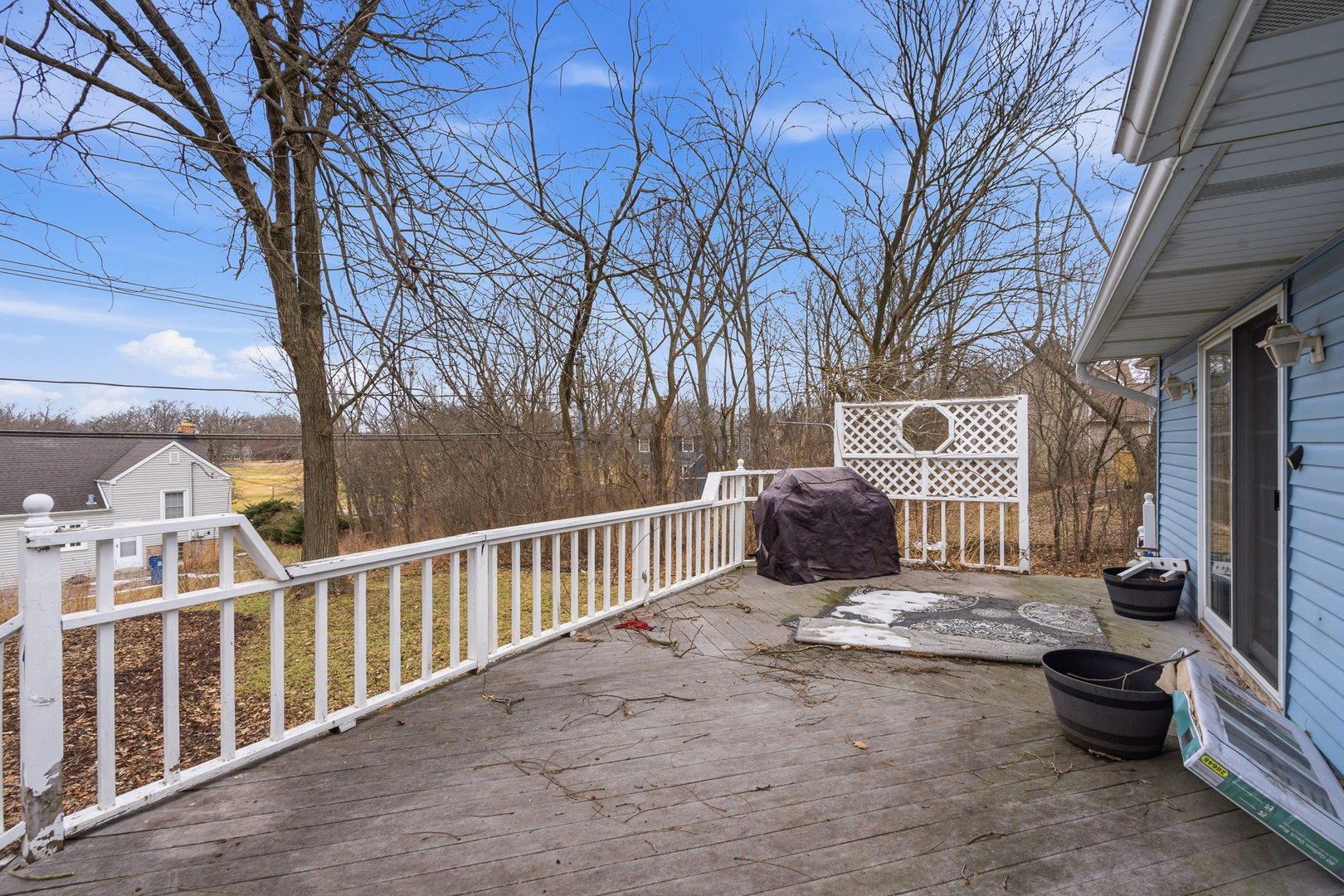 621 Huntley Terrace Crete, IL 60417 - Photo 25 of 31 a view of a chair and table in the patio