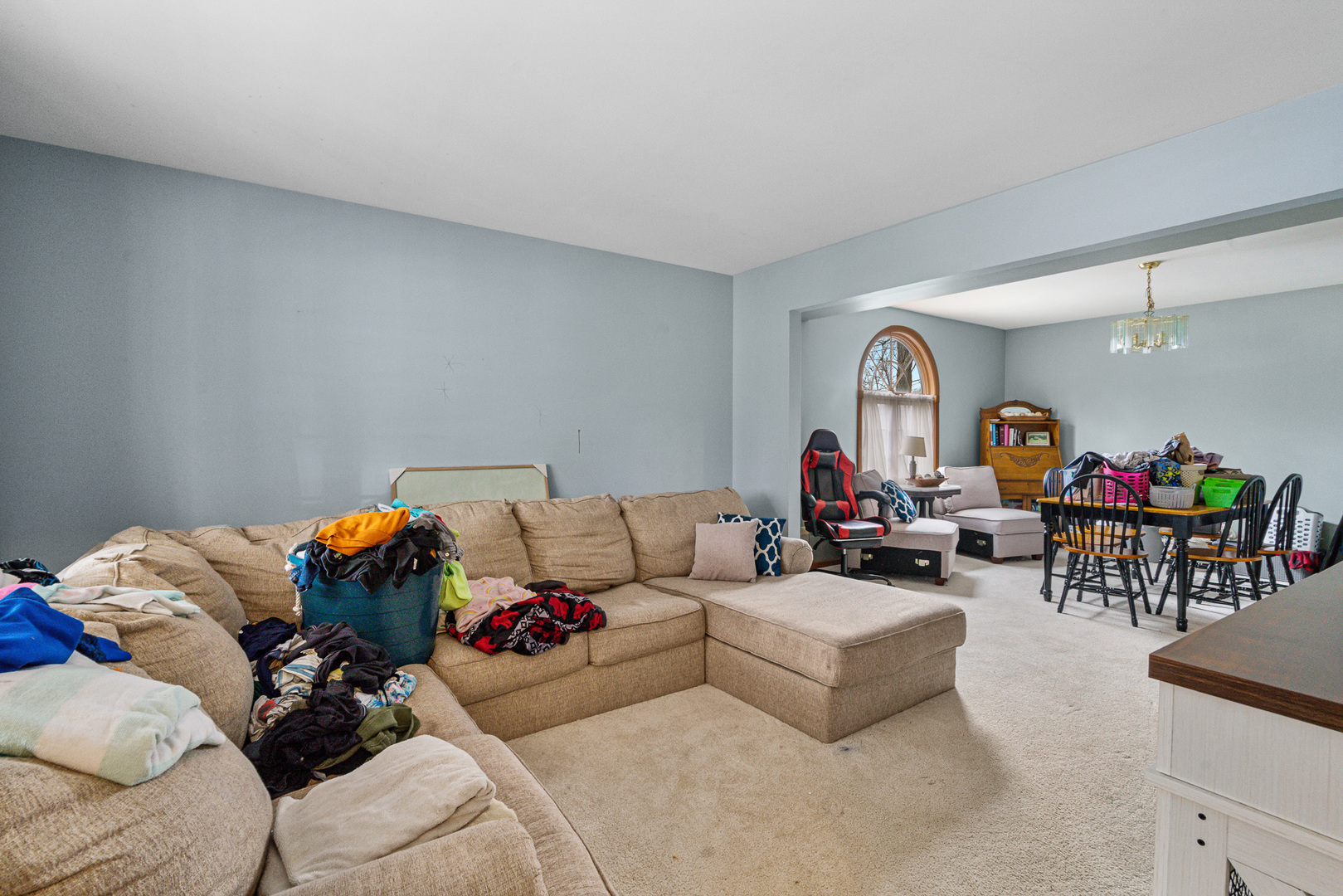 621 Huntley Terrace Crete, IL 60417 - Photo 4 of 31 a living room with furniture and a wooden floor