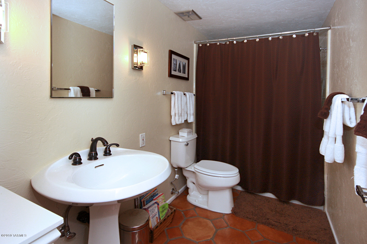 12140 East Snyder Road Tucson, AZ 85749 - Photo 30 of 37 Gallery Image 30