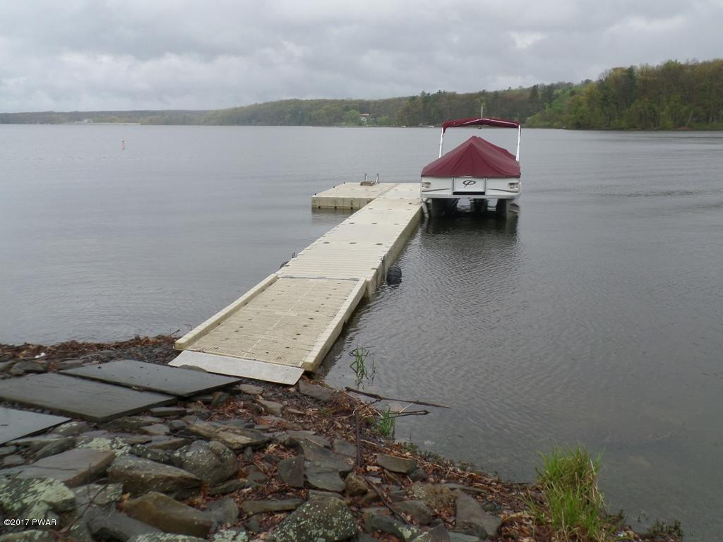130-135 Spinnler Point Road Tafton, PA 18464 - Photo 4 of 48 Dock