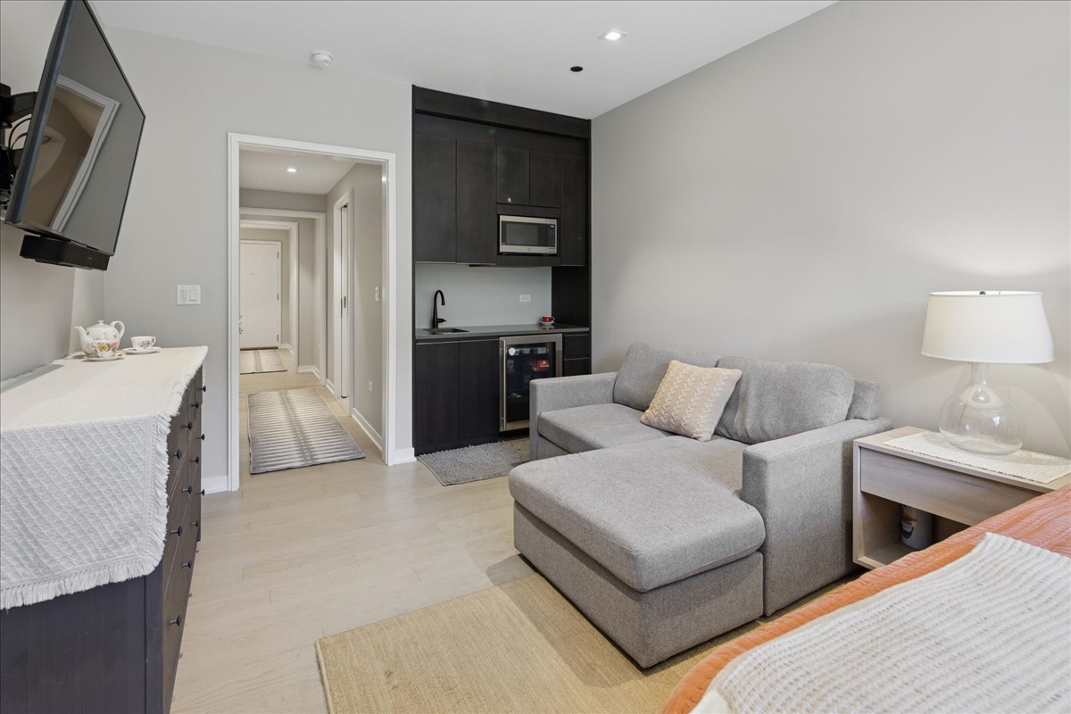 1400 West Monroe Street, Unit 2A Chicago, IL 60607 - Photo 36 of 40