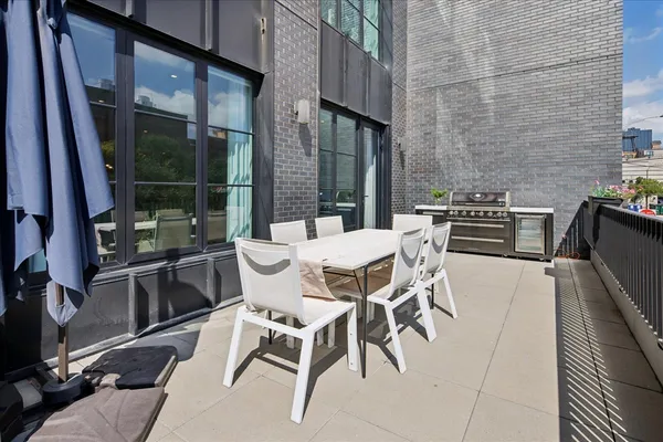 $3,250,000 | 1400 West Monroe Street, Unit 2A, Chicago, IL 60607