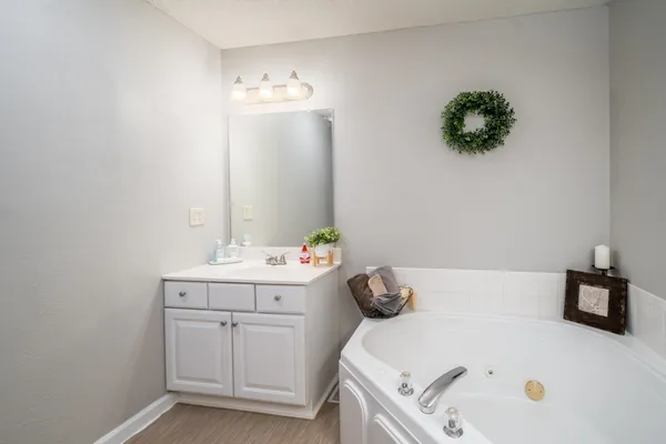 $260,000 | 10026 West Lydia Court, Wichita, KS 67209
