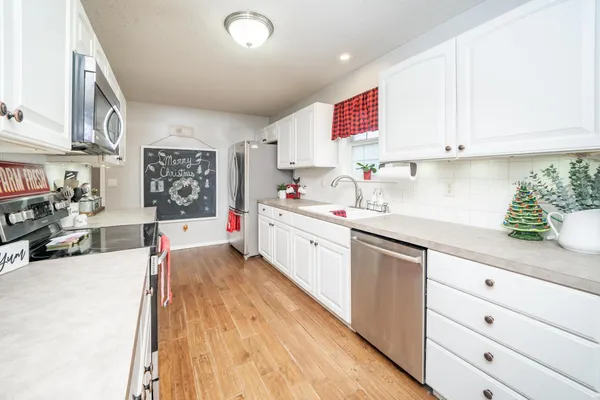 $260,000 | 10026 West Lydia Court, Wichita, KS 67209