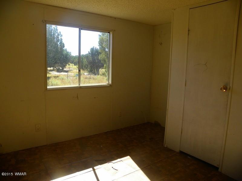 4452 East Pinto Road Snowflake, AZ 85937 - Photo 11 of 21 a view of a small space