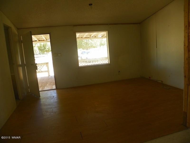4452 East Pinto Road Snowflake, AZ 85937 - Photo 15 of 21 a view of an empty room and a window