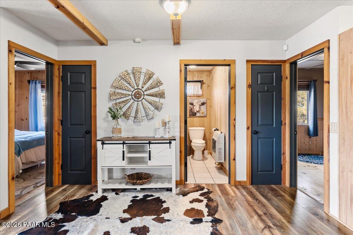 33694 Gallina Road Seligman, AZ 86337 - Photo 17 of 35 16-Hallway