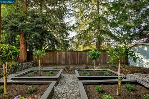 $1,525,000 | 211 Monte Carlo Way, Danville, CA 94506