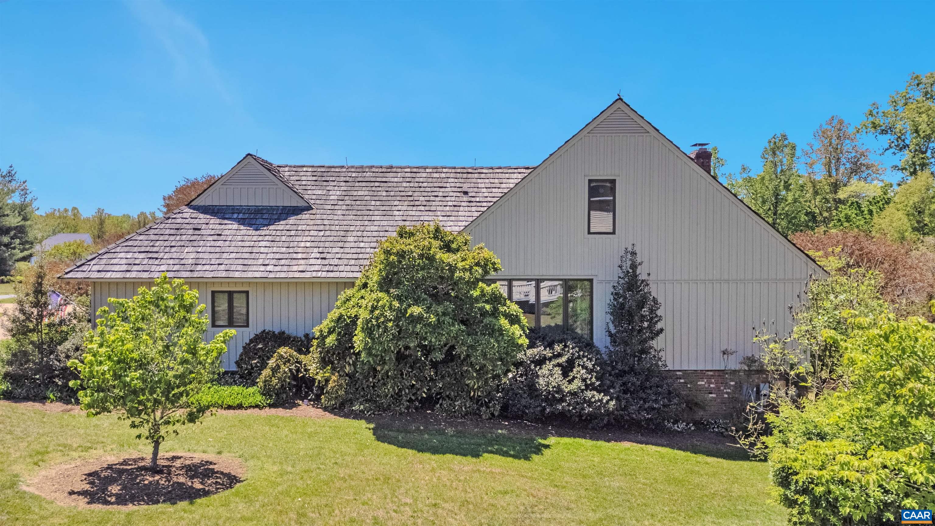304 Club Road Louisa, VA 23093 - Photo 4 of 55