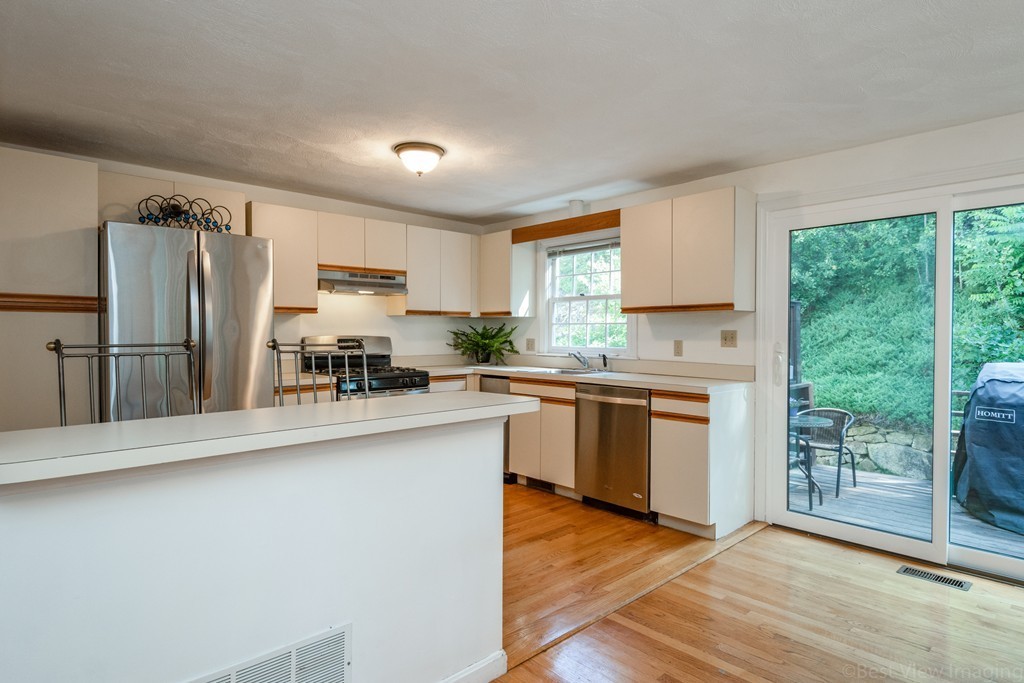 12 Oak Ridge Drive, Unit 6 Maynard, MA 01754 - Photo 10 of 26