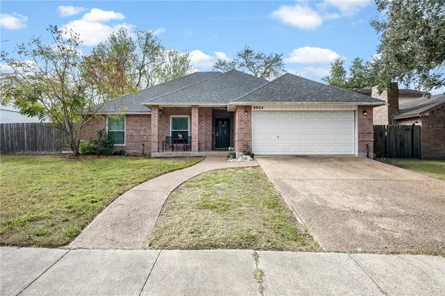 $269,000 | 6934 Dundee Drive, Corpus Christi, TX 78413