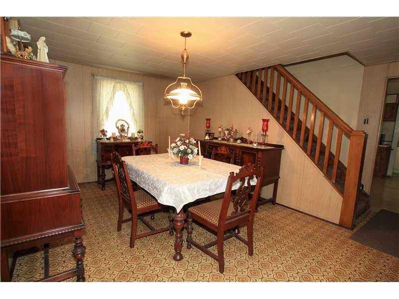 914 Armbrust Hecla Road Mount Pleasant, PA 15666 - Photo 3 of 9 Dining Room.