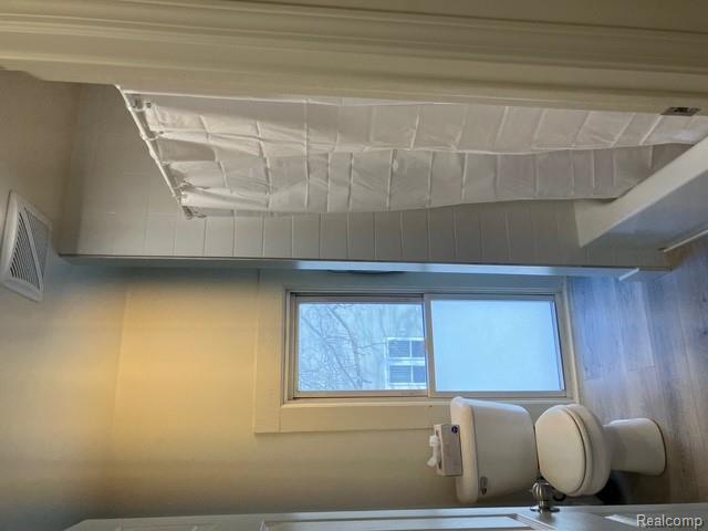 504 East Clinton Street Howell, MI 48843 - Photo 12 of 22