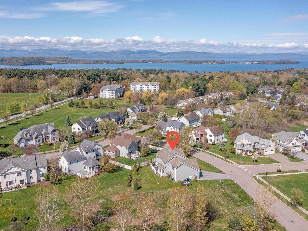 42 Irish Farm Road South Burlington, VT 05403 - Photo 4 of 40