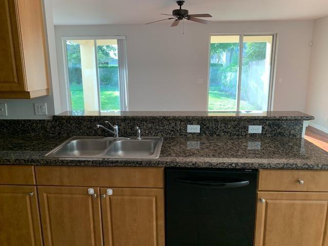 199 Mulberry Grove Road Royal Palm Beach, FL 33411 - Photo 8 of 27 20200521185213377250000000-o