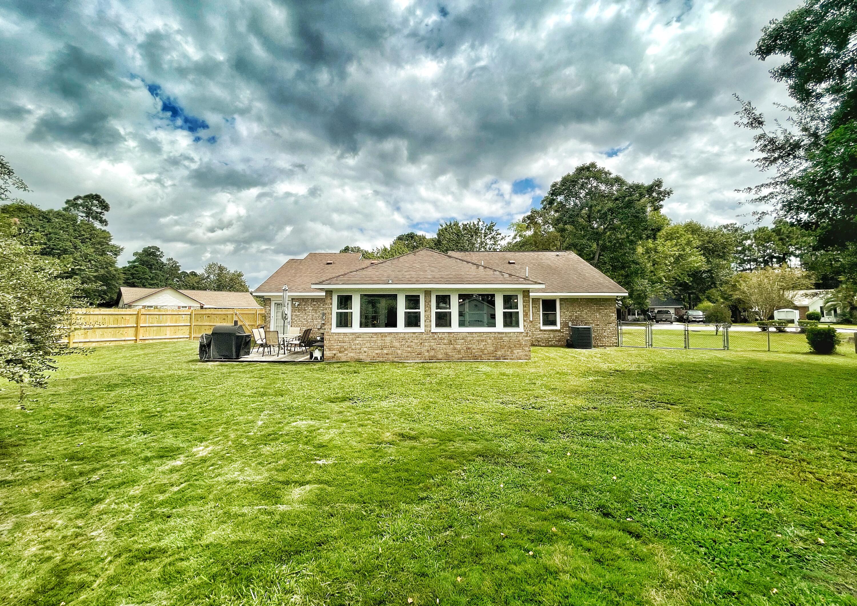 822 Beauregard Road Summerville, SC 29486 - Photo 17 of 18 Backyard
