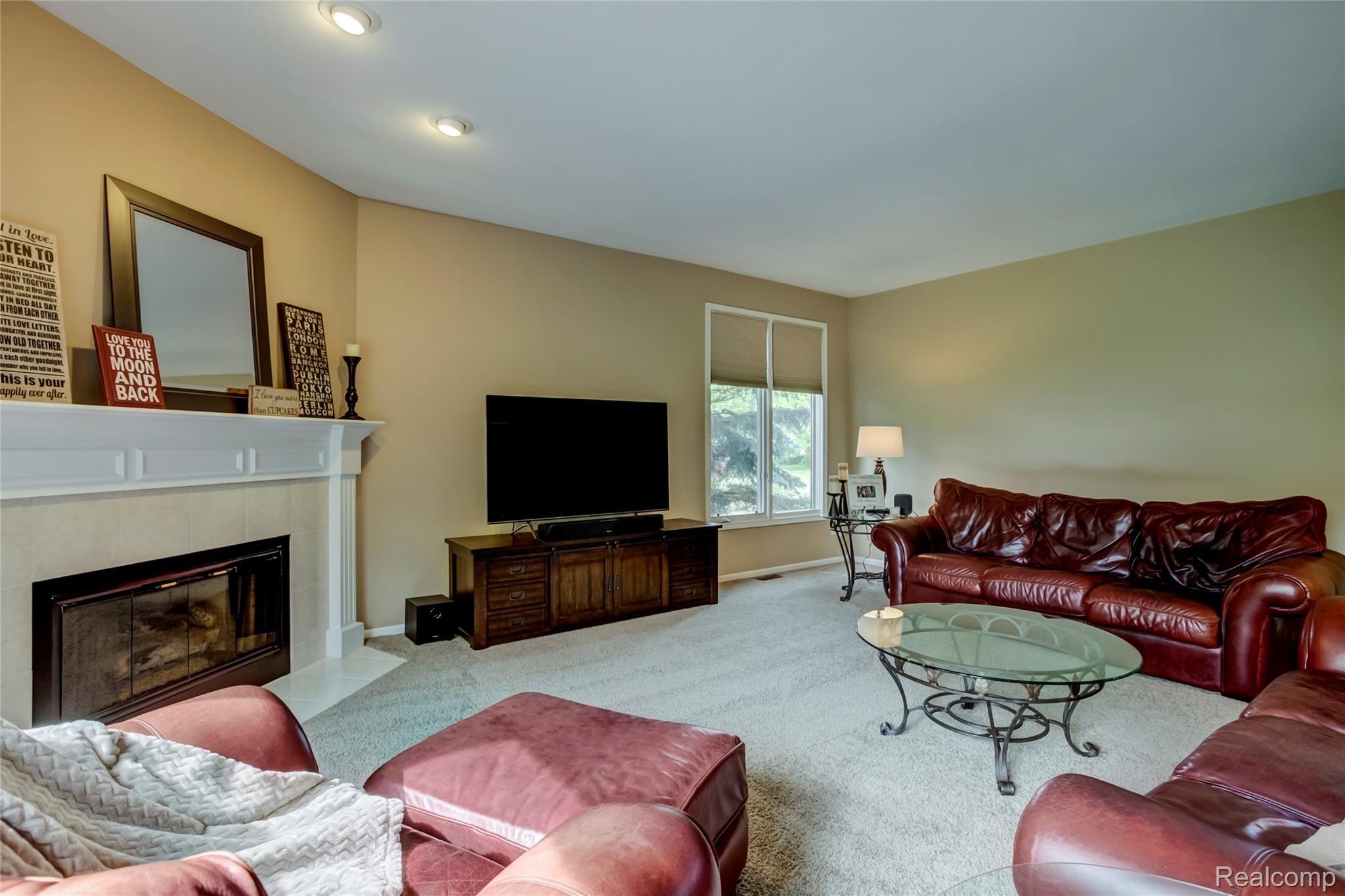 47923 Pavillon Road Canton, MI 48188 - Photo 14 of 32 008-47923PavillonRoad-Canton-MI-48188-full.jpg