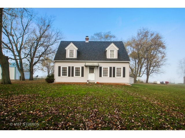 9103 Fink Road Harvard, IL 60033 - Photo 2 of 18