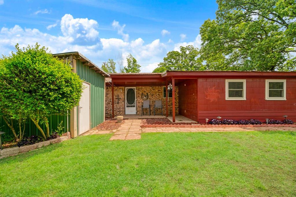 9157 Highway 271 Powderly, TX 75473 - Photo 18 of 28