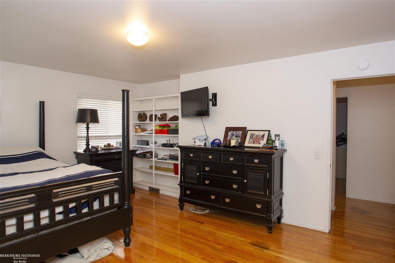 379 Neff Road Grosse Pointe, MI 48230 - Photo 14 of 63 50070950-13.JPG