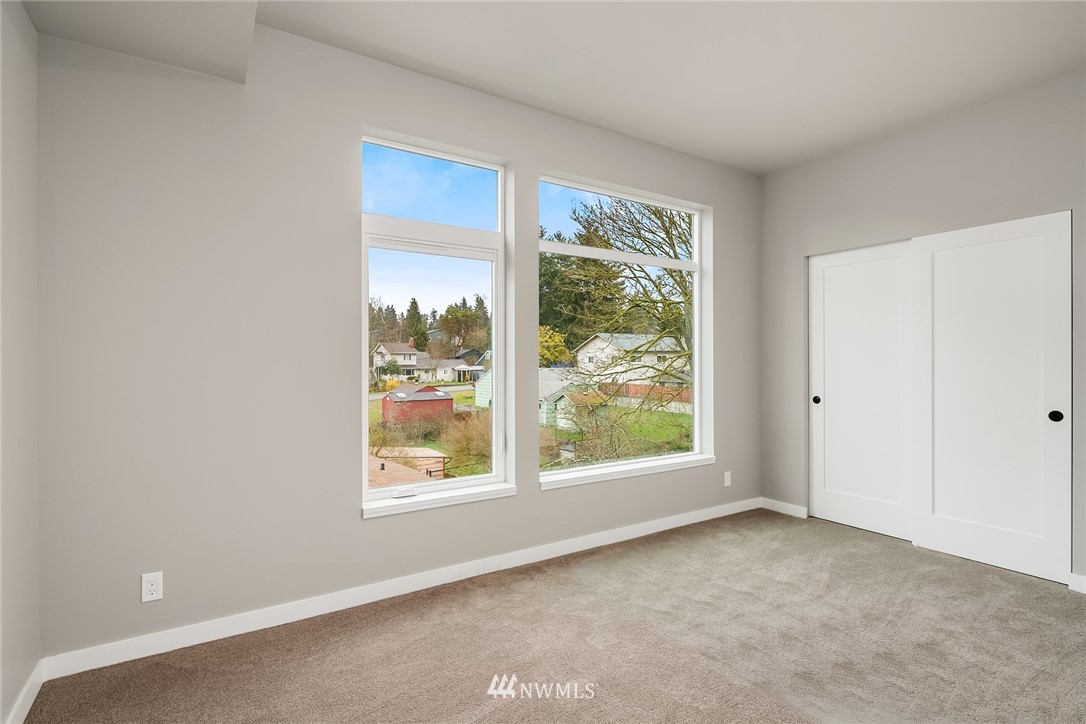 18028 10th Avenue Northeast, Unit C Shoreline, WA 98155 - Photo 14 of 20